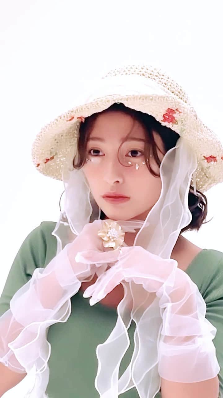 荒牧理沙のインスタグラム：「撮影裏側🤍🤍」