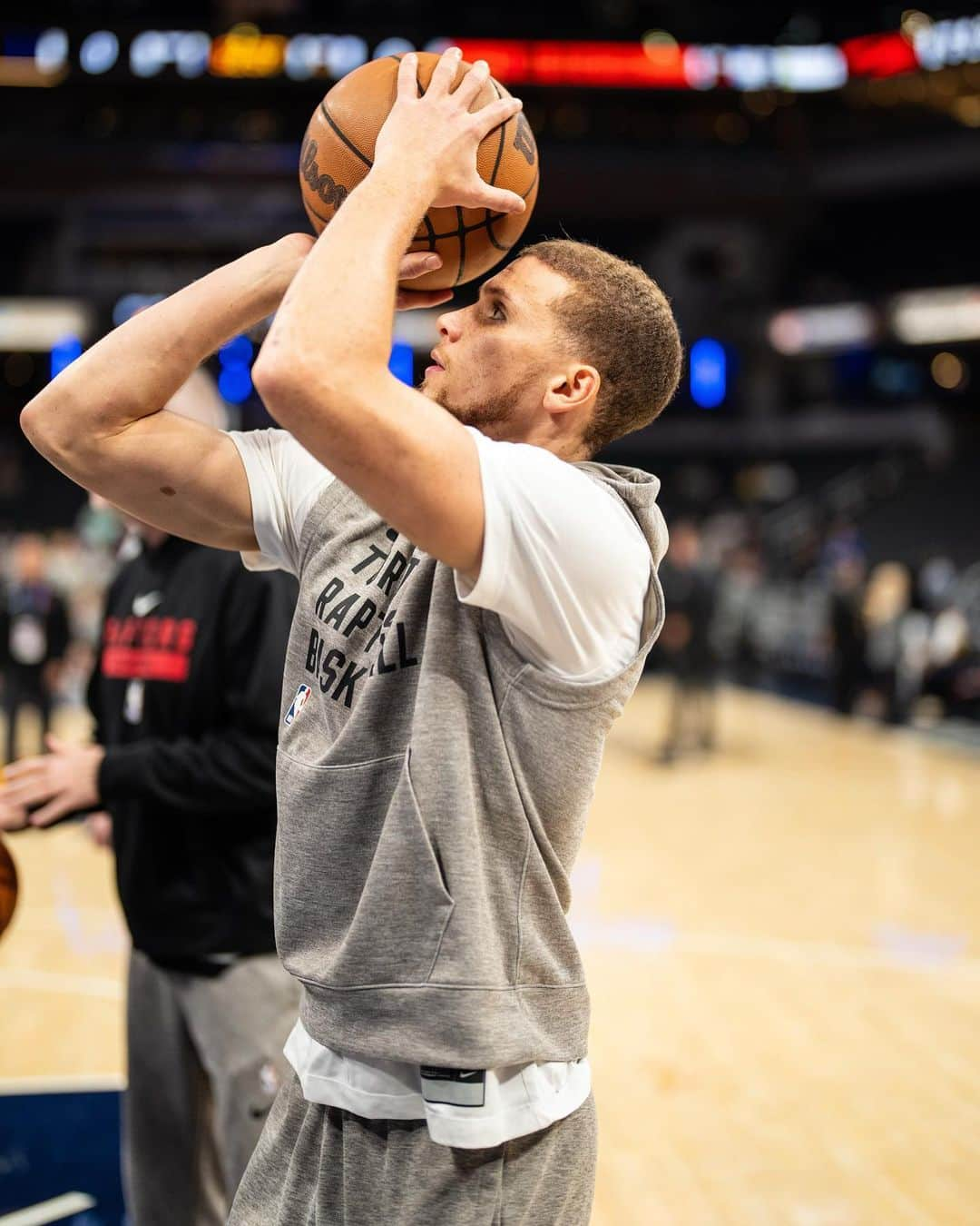 トロント・ラプターズさんのインスタグラム写真 - (トロント・ラプターズInstagram)「Pregame work 🏀」11月23日 8時58分 - raptors