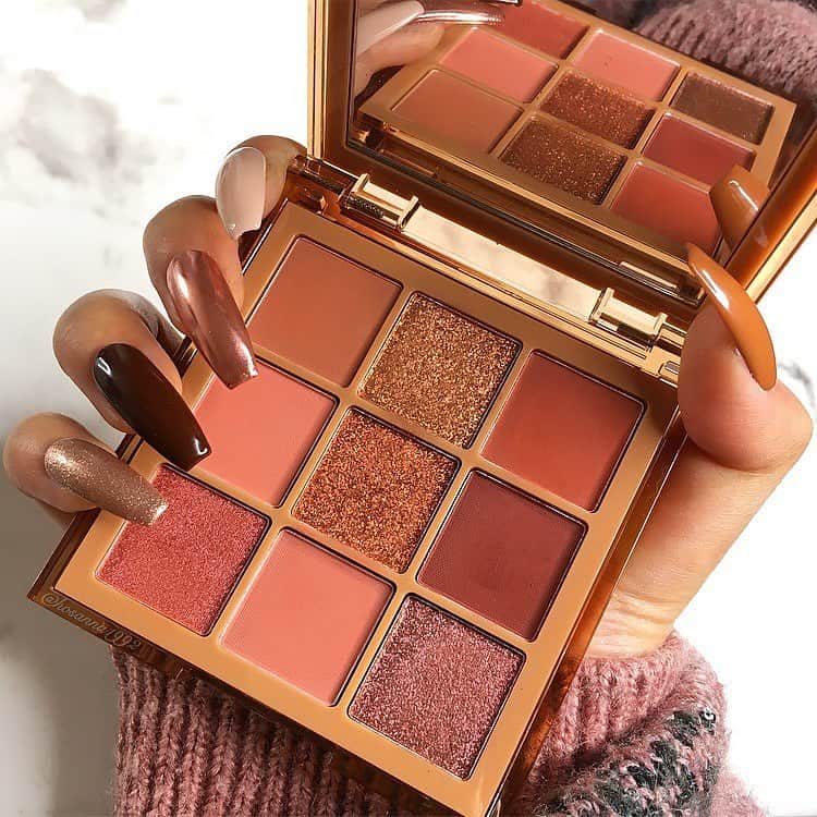 Huda Kattanさんのインスタグラム写真 - (Huda KattanInstagram)「@hosanna1992 shares these gorgeous shots of our goodies – all up on offer on our website! 🛍️🏃🏽‍♀️  ✨ NUDE Obsessions Eyeshadow Palette in shade Medium  ✨ Power Bullet Matte Lipstick in shade Anniversary & Liquid Matte Lipstick in shade Venus  ✨ Rose Quartz Eyeshadow Palette  ✨ Lip Contour 2.0 in shade Pinky Brown & Power Bullet Cream Glow in shade Baby Face ✨ @wishfulskin Get Clean Cleanser  ✨ Lovefest Obsessions Eyeshadow Palette ✨ Cheeky Tint Blush Stick in shade Baddie Berry  ✨ @wishfulskin Eye Lift & Contour Serum  #CyberCraze」11月23日 1時03分 - hudabeauty