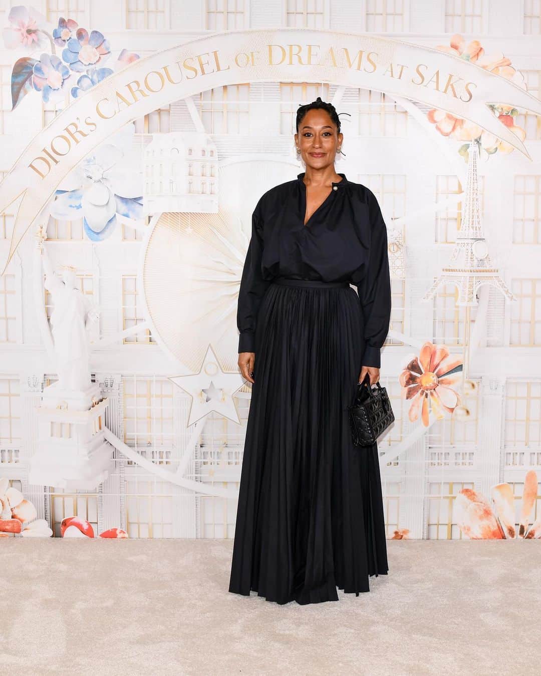 のインスタグラム：「The launch of Dior's Carousel of Dreams at @Saks was graced by the elegance of @TraceeEllisRoss in an elegant black dress, @AshleyParkLady in a #DiorSS24 black wool dress, accented with a Dior bag and shoes, all designed by @MariaGraziaChiuri, adding a rich depth to a momentous occasion.  #SaksxDior」
