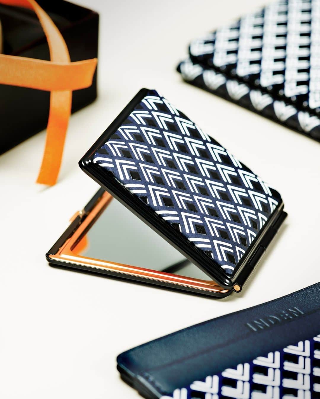 のインスタグラム：「Our handmade, double-faced mirror is convenient enough to go anywhere.   It can fit into your bag, wallet, and even in your pockets.」