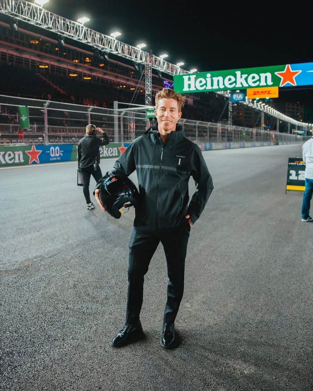 ショーン・ホワイトさんのインスタグラム写真 - (ショーン・ホワイトInstagram)「Well, that was epic 🏎️🏁😈 @f1lasvegas @vegas #LasVegasGP」11月23日 1時58分 - shaunwhite