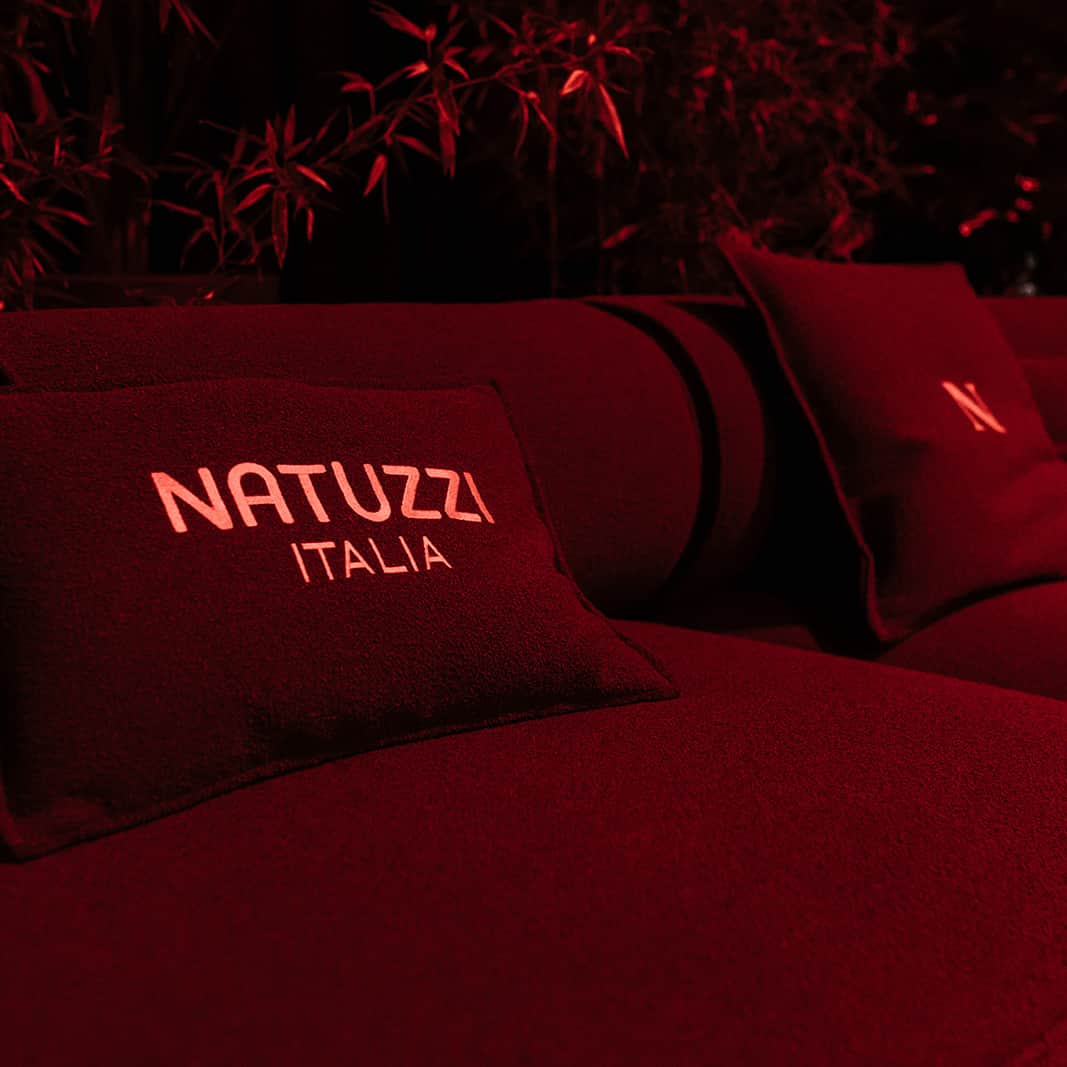 Natuzzi Officialさんのインスタグラム写真 - (Natuzzi OfficialInstagram)「With @archiproducts we celebrated the elegance of world design.  Creativity and innovation. Design and elegance. Responsibility and ecology.   Discover our contribution for the @archiproducts_awards   #Natuzzi #NatuzziItalia #Archiproductsdesignawards」11月23日 2時00分 - natuzzi