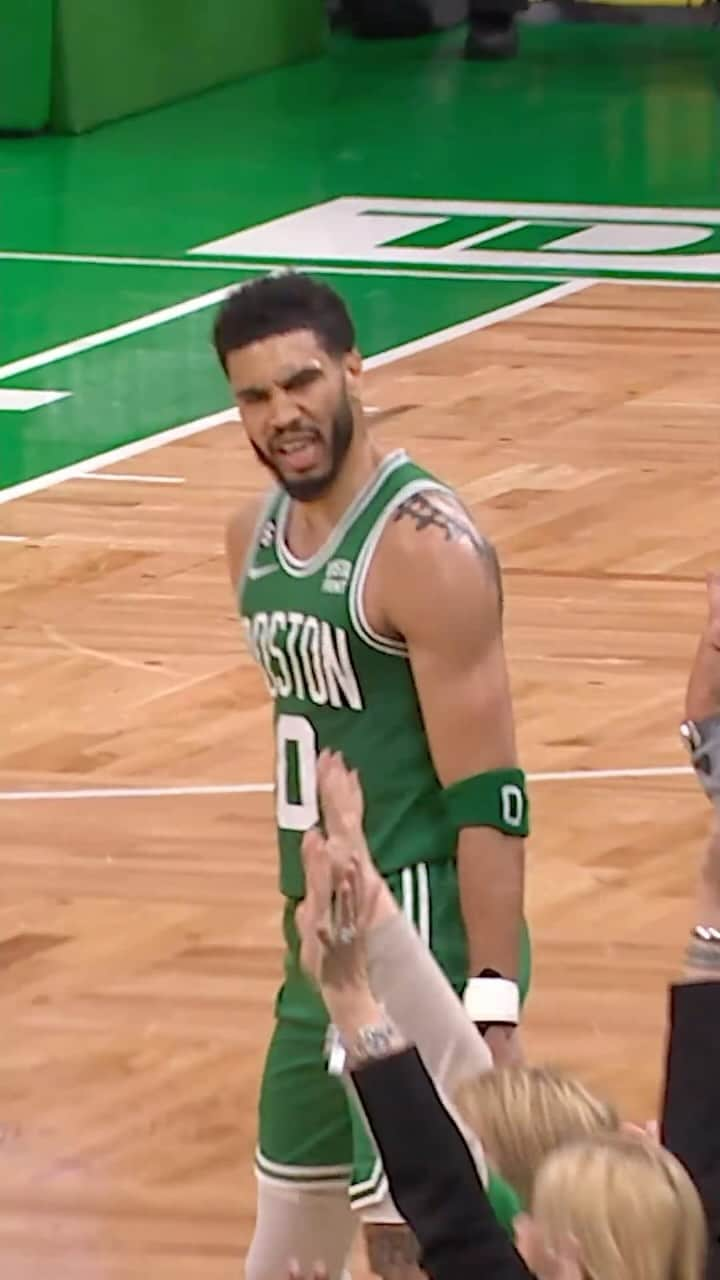 NBAのインスタグラム：「Take a look at @jaytatum0’s signature step back!  #OwnYourRidges • @ruffles」