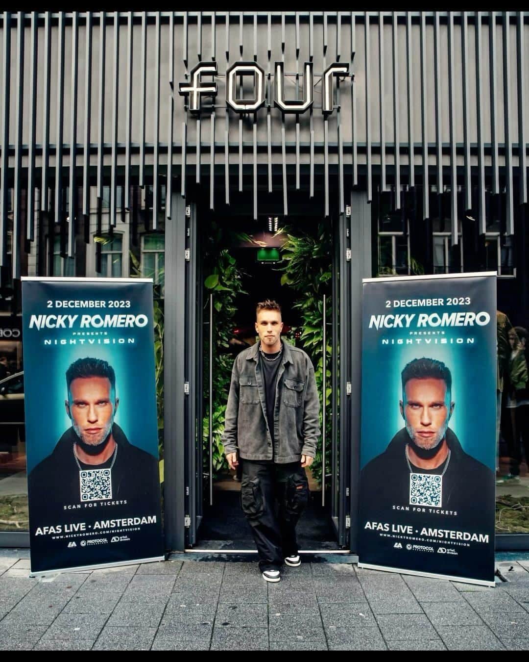 ニッキー・ロメロのインスタグラム：「Which of these classics should I play live during Nightvision? 👀 Only 10 days left till one of the biggest moments in my career…  p.s. only 500 tickets are left, link in bio for the final tickets 🫶」
