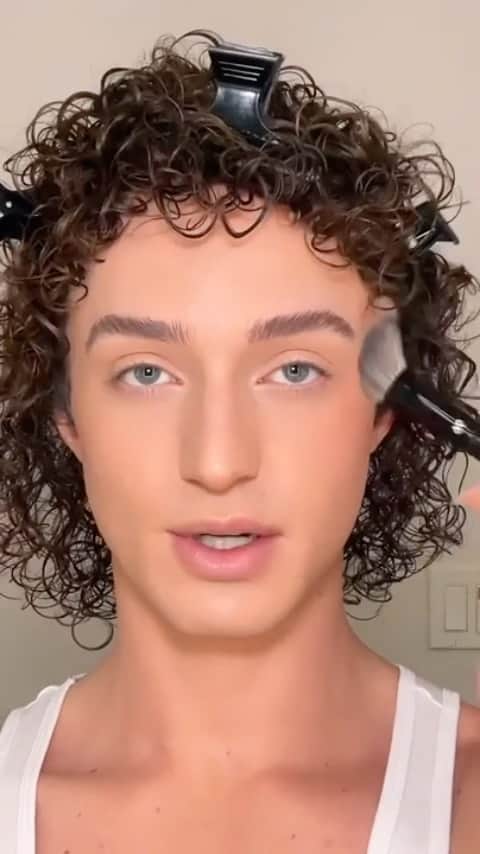 セフォラのインスタグラム：「#SephoraSquad member @matthew_maxfield reminding you that all your @tartecosmetics faves are 30% off TODAY ‼️  Don’t forget, you can also shop Cyber Week daily deals at Sephora at @kohls.」