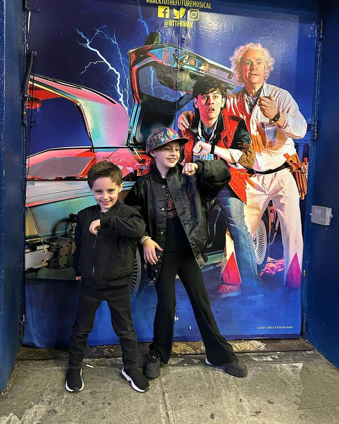 ココ・ロシャさんのインスタグラム写真 - (ココ・ロシャInstagram)「#BackToTheFuture is @ioniconran’s absolute favorite movie (it was her dads too) so it was a very special treat to see it live at @bttfbway -  @rogerbartofficial and @justcaseylikes are fantastic in the iconic roles of Doc & Marty. P.S ioni is wearing @jamesedwardconran’s BTTF jacket from 1991! Vintage!! 😎」11月23日 2時34分 - cocorocha