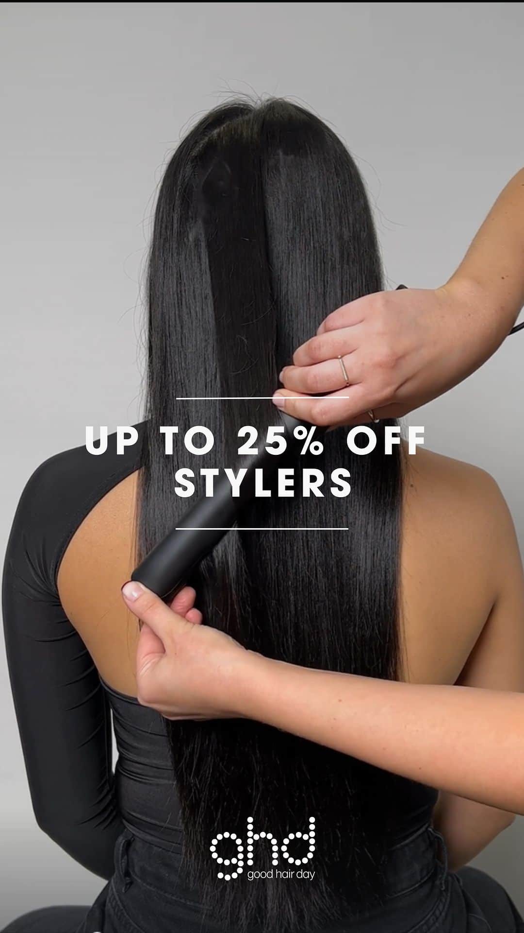 ghd hairのインスタグラム：「In case you didn’t know already…it’s Black Friday 😉 We’re in a giving mood, so grab up to 25% OFF stylers, for a limited time only 🛒🏃‍♀️  Receive a complimentary heat protect spray with every electrical purchase when using code GHDXBF at checkout this Black Friday 💰 (FYI: We have tool personalisation across selected tools too!) ✍️   #ghd #ghdhair #blackfriday #haircaredeals #blackfriday23 #blackfridayhaircare」