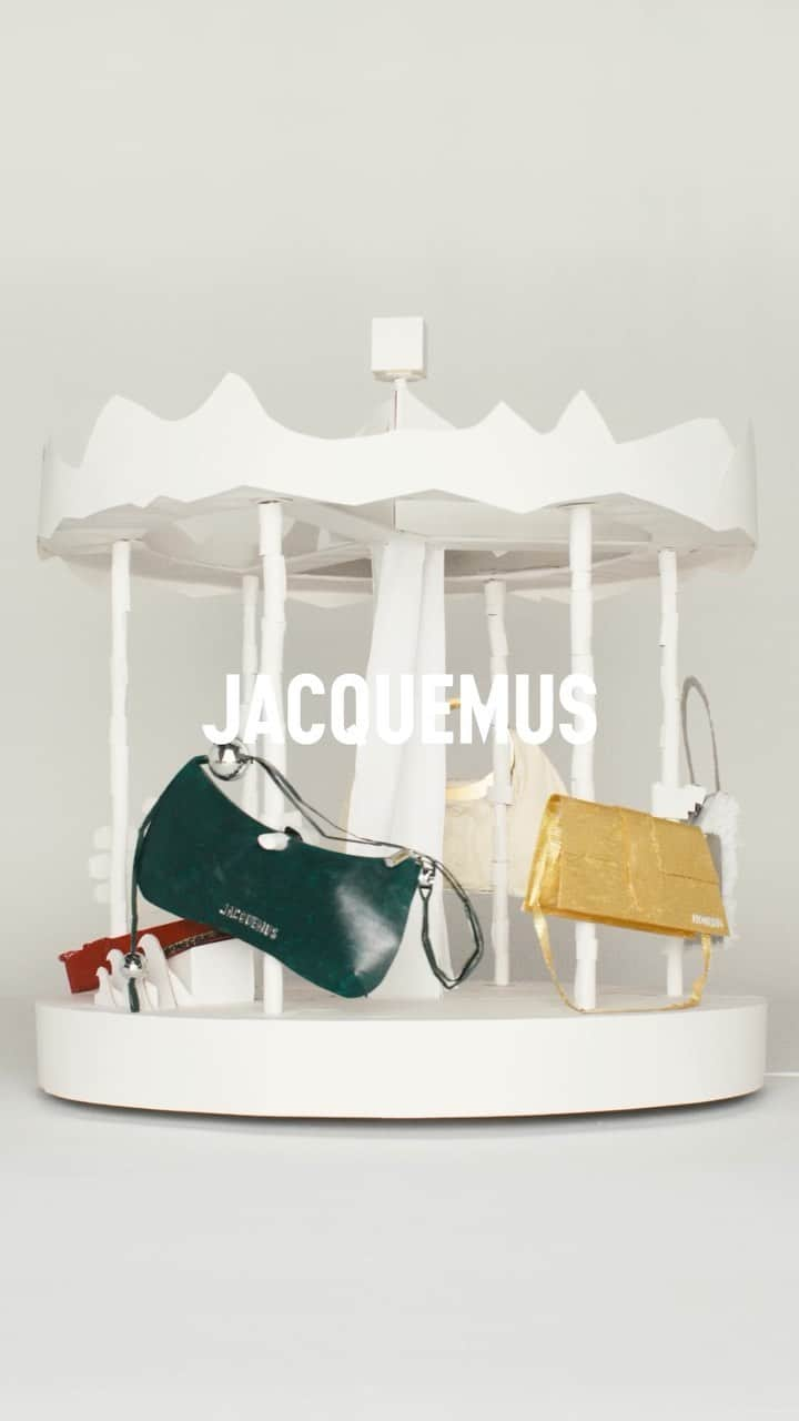 ジャックムスのインスタグラム：「“MINI ME” BY JACQUEMUS THE FIRST KIDS COLLECTION NOW AVAILABLE  JACQUEMUS.com」