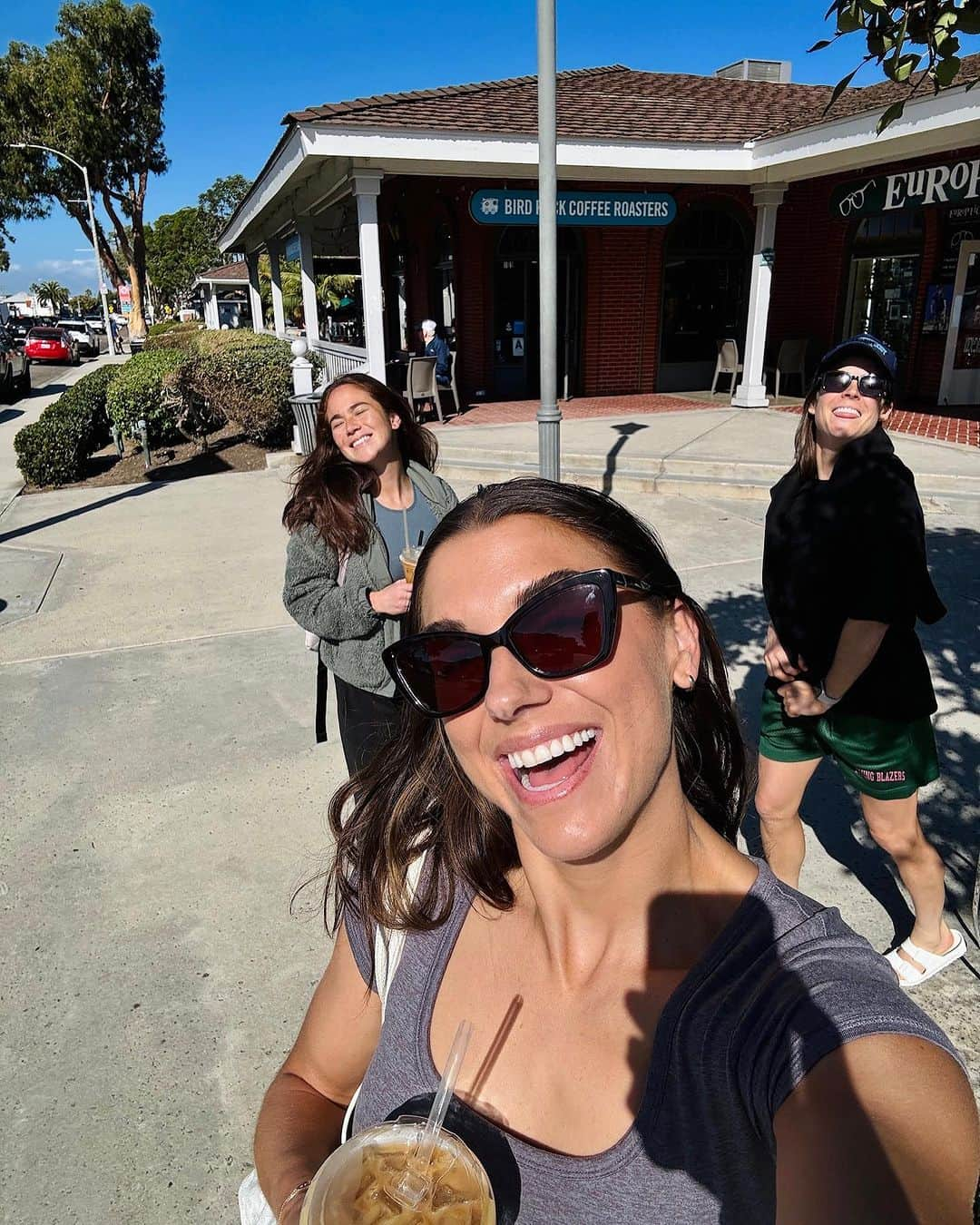 アレックス・モーガンさんのインスタグラム写真 - (アレックス・モーガンInstagram)「Thankful for the October mem’s🥹❤️」11月23日 3時04分 - alexmorgan13