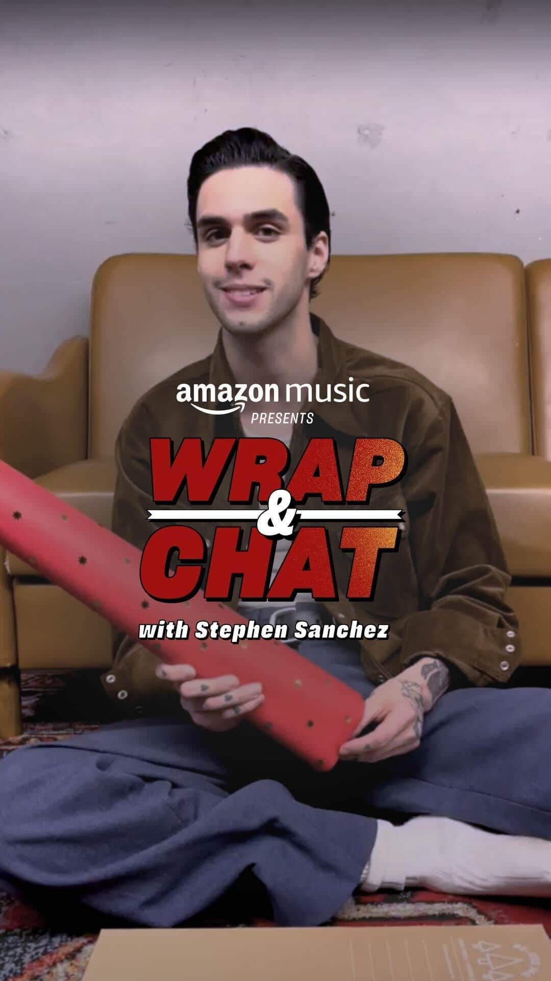 のインスタグラム：「it’s always a fun time to chat and wrap gifts with @stephensanchezofficial 🎁」