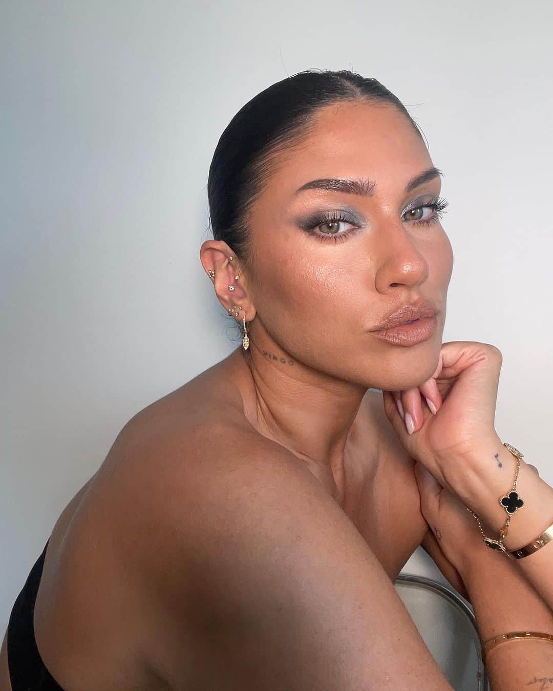 La'Tecia Thomasのインスタグラム：「🧚🏼‍♂️ felt like doing something different 🎨」