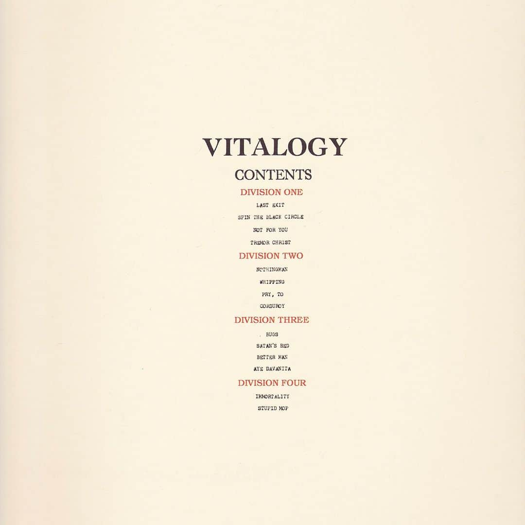 パール・ジャムさんのインスタグラム写真 - (パール・ジャムInstagram)「29 years of Vitalogy. Listen to the album at the link in bio and tell us your favorite track below.」11月23日 4時08分 - pearljam