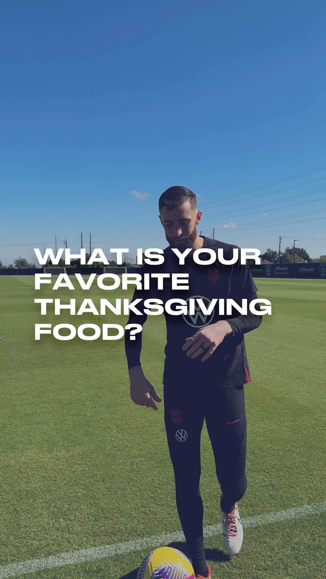 サッカー アメリカ代表チームのインスタグラム：「Pass the mac and cheese 🍽️」