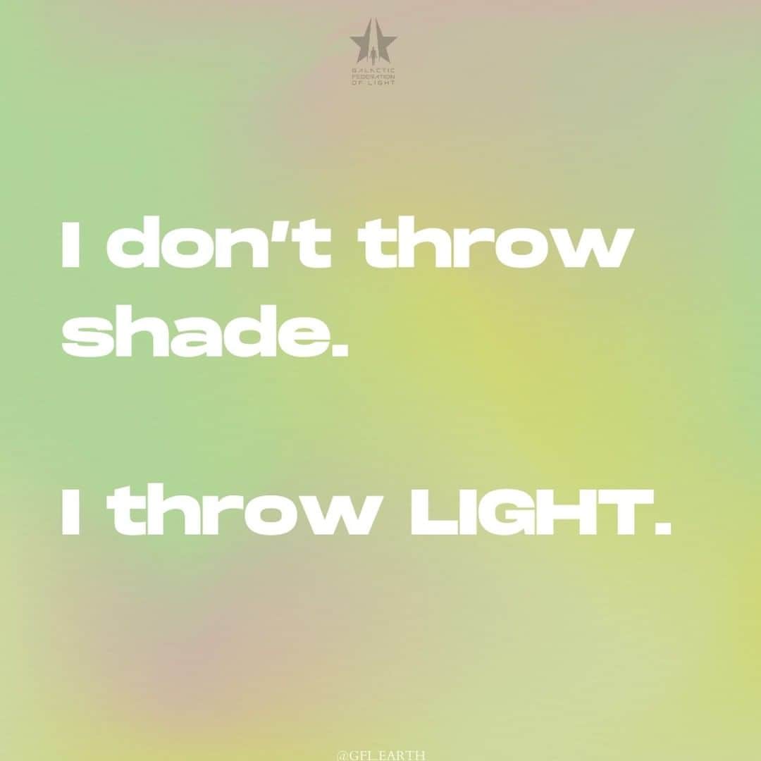 ジプシー05のインスタグラム：「We don't throw shade. We throw LIGHT🌟Calling all lightworkers! Let's illuminate this Black Friday with positivity and love. Enjoy 21% off sitewide – it's our biggest sale of the year! ✨」