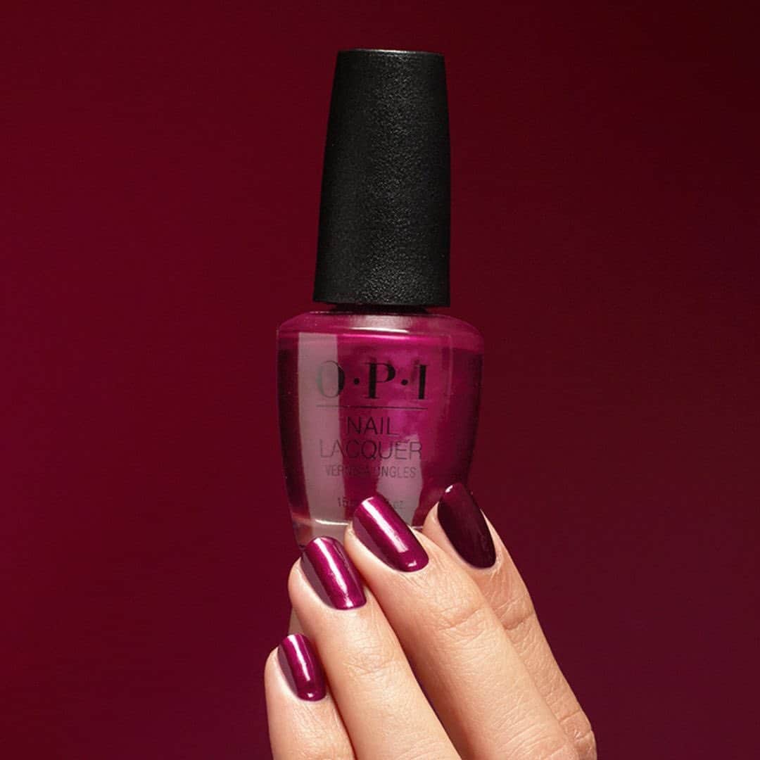 OPIのインスタグラム：「It’s Sagittarius szn! ♐️ Bring on the heat in your shade Big Sagittarius Energy, a burgundy pearl that's pure fiiiiiire. 🔥🏹  #OPI #OPIObsessed #OPIBigZodiacEnergy #Sagittarius」