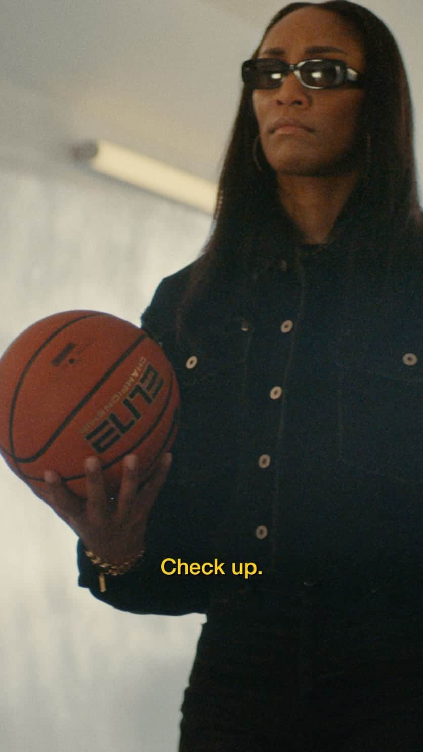 Nike Basketballのインスタグラム：「Tip-off at high noon.  #OnlyBasketball」