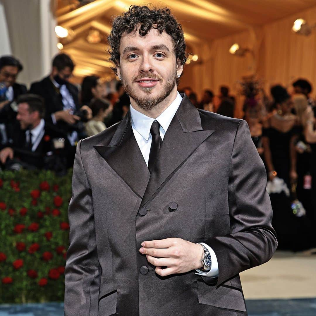 Us Weeklyさんのインスタグラム写真 - (Us WeeklyInstagram)「Jack Harlow's #CallHerDaddy interview was definitely, umm ... NSFW. 😳 From crushing on #HarryPotter characters as a kid to confessing about his sex life, get the recap everything he shared at the link in bio. (📸: Getty)」11月23日 5時01分 - usweekly