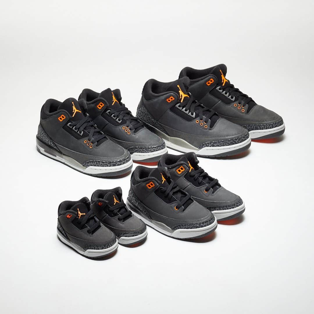 UNDFTDさんのインスタグラム写真 - (UNDFTDInstagram)「Jordan AJ 3 Retro ‘Fear’ in men’s, GS, PS and TD sizing // Available Saturday, 11/25 at 7am PST at Undefeated.com  @jumpman23」11月23日 4時48分 - undefeatedinc