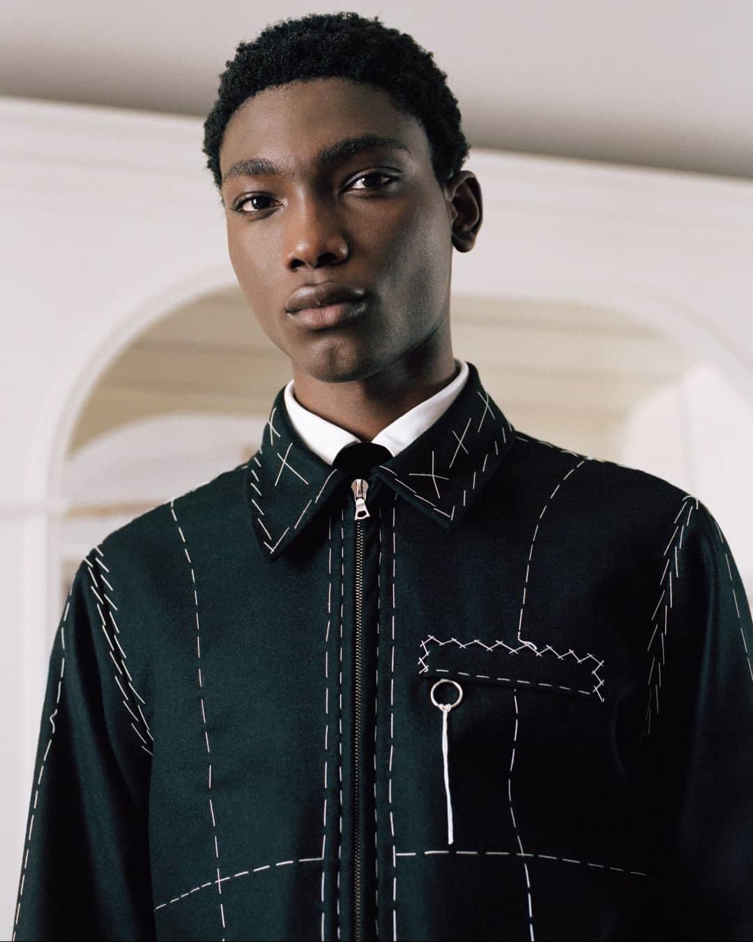 クロスサージョンのインスタグラム：「FROM THE ROW TO THE ROAD  clothsurgeon for Harrods Available Now  Harrods Contemporary Menswear Level 2 87-135 Brompton Road Knightsbridge London  @harrodsman  @harrods  #clothsurgeon #savilerow #bespoke #harrods」