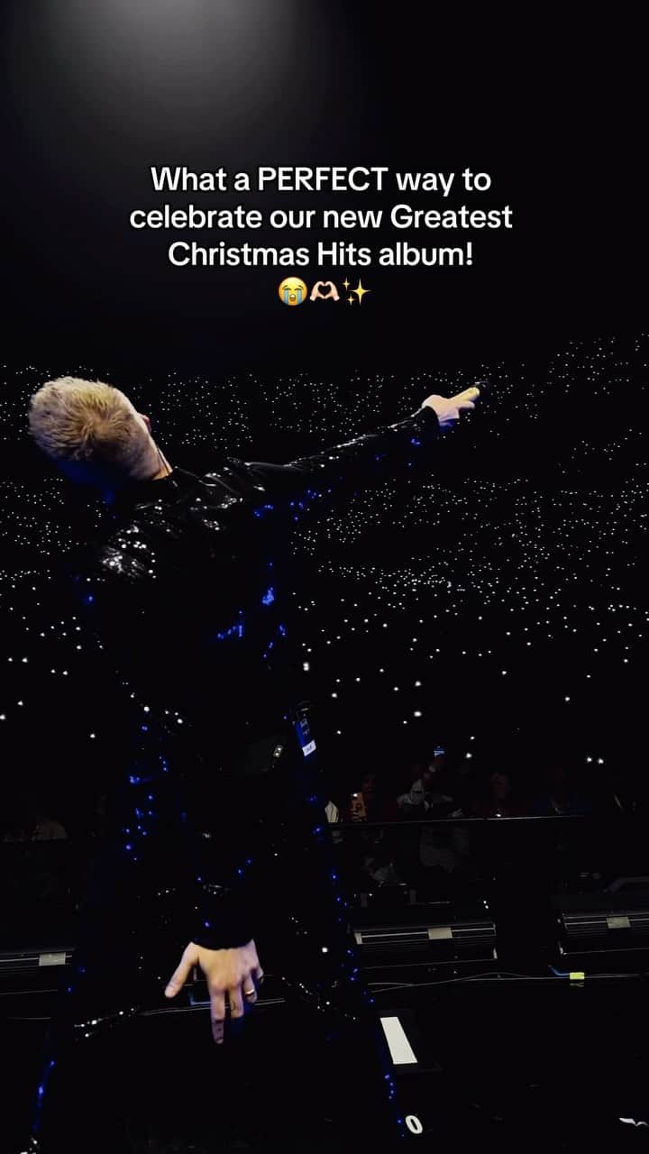 スコット・ホアイングのインスタグラム：「THIS WAS THE MOST EPIC THING EVER!  Thank you, Omaha!!! 😭🫶✨」