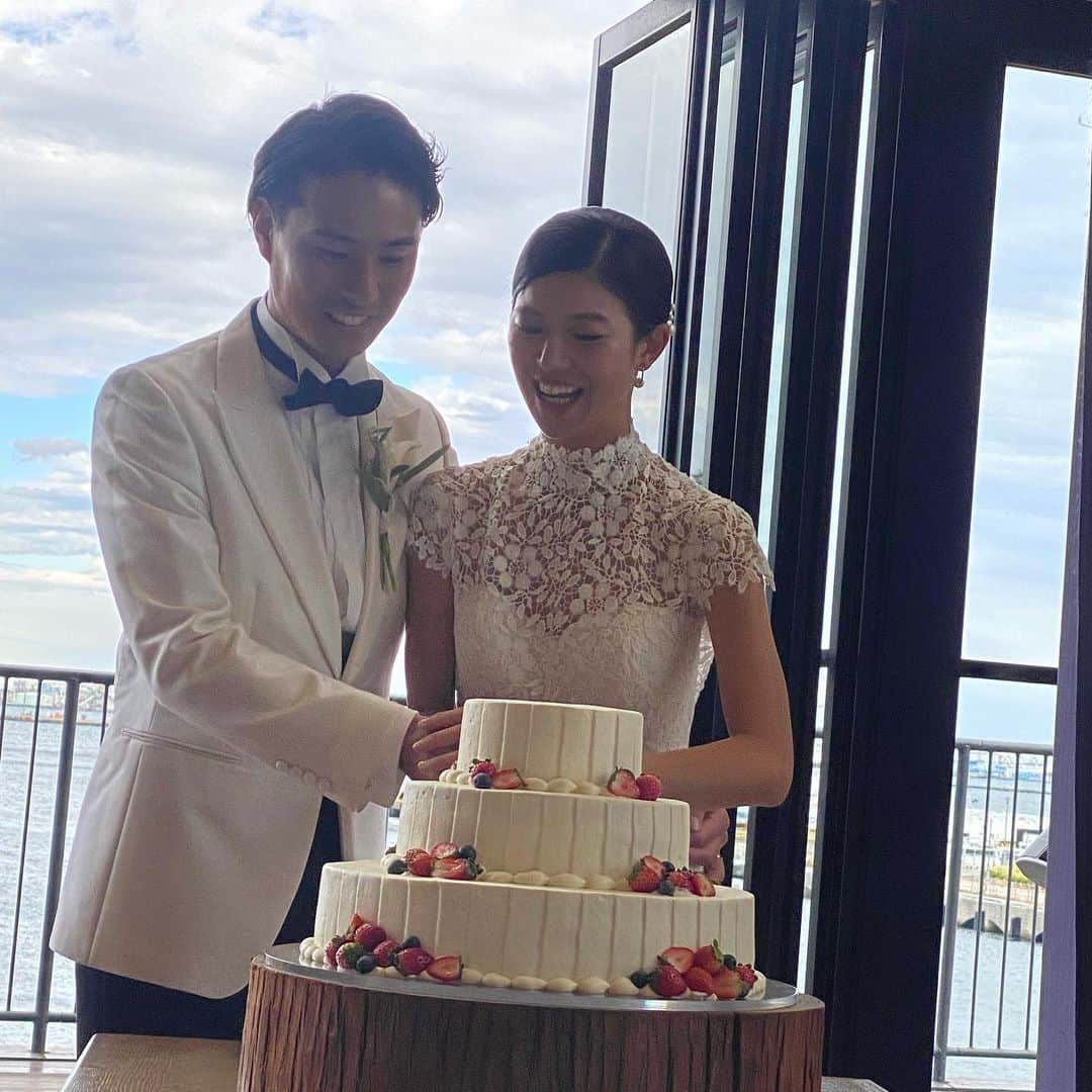 内藤沙季さんのインスタグラム写真 - (内藤沙季Instagram)「本当に素敵な結婚式でした💐 幸せそうなお二人の姿を見て 私もhappyな気持ちになりました🫶🏻 素敵な旦那さんに出会えたこと 本当に嬉しく思います...😌 末長くお幸せに🩷 . . . . . #結婚#結婚式#ウエディング#ウエディングドレス」11月23日 7時03分 - n.sakigram