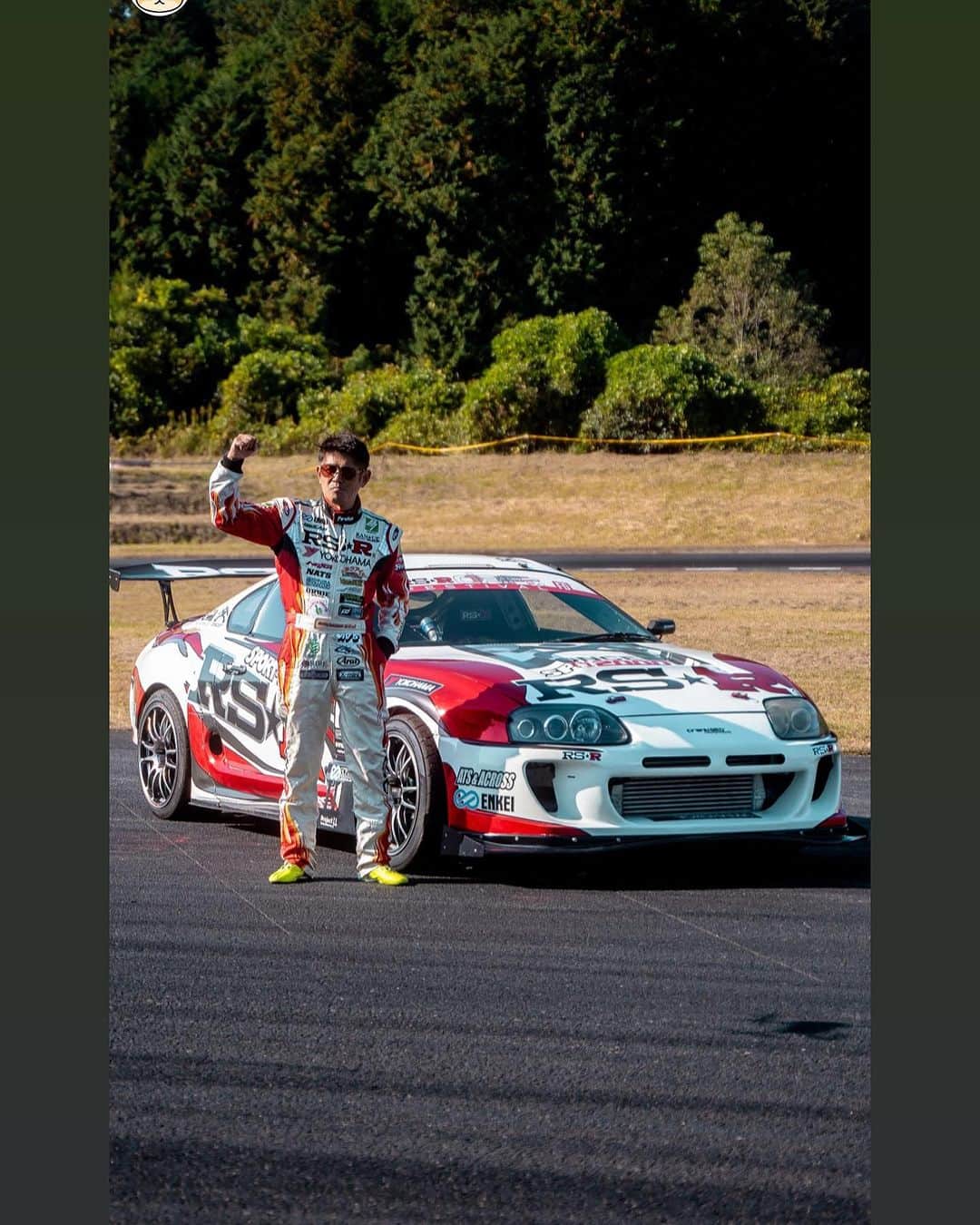 織戸学のインスタグラム：「たまには 歴史を感じてみよう  悪くない  @rsrjapan  @rsrusa  @formulad  @formuladjapan   @daiyoshihara   @130ryokohama」
