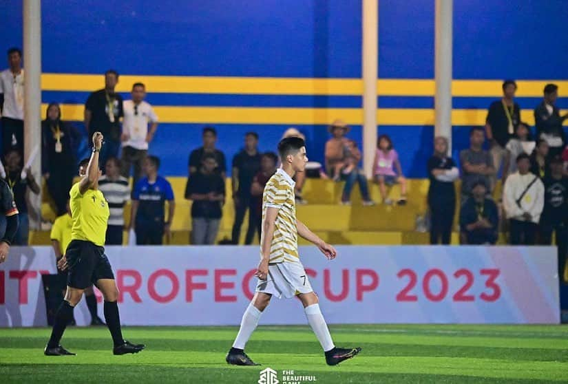 Al Ghazali Köhlerのインスタグラム：「Celebrity Trofeo Cup 2023 Yang sangat seru! Well performed by @colossus_fc Meskipun belum juara tapi keep your head’s up. & Congrats buat para sahabat @selebritisfc 👏🏽🙌🏽」