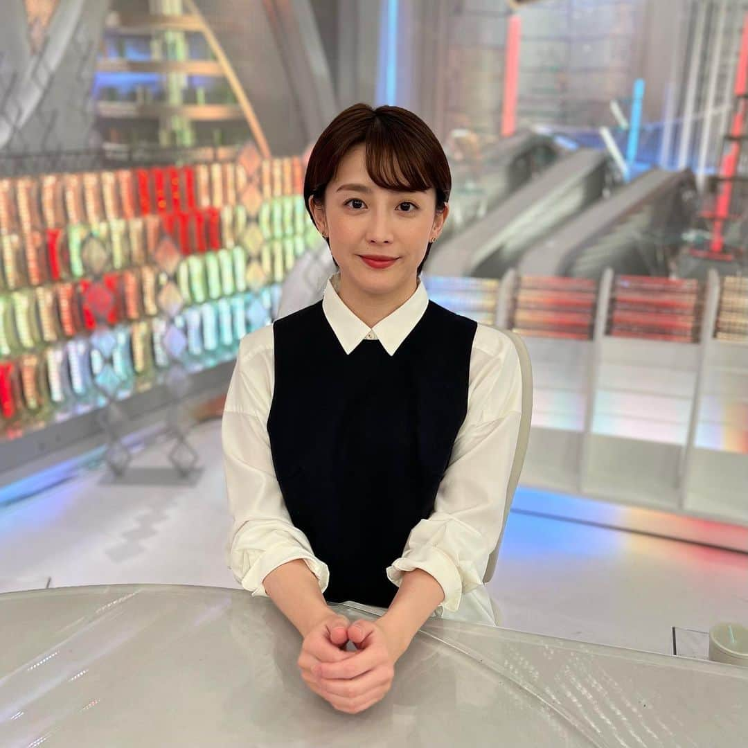 フジテレビ「プライムニュース イブニング」さんのインスタグラム写真 - (フジテレビ「プライムニュース イブニング」Instagram)「#イット ！は １５時４５分スタートです   ●戦争の「第二段階」ガザの日本人は ●“ #渋ハロ ”禁止エリアの境目で #路上飲み  ●意識朦朧も棄権せず…#女子駅伝 で賛否 ●近隣住民も困惑…“ #迷惑空き家 ”放置のワケは？ 下校中に瓦が大量落下＆高級住宅街に危険生物も   今週もよろしくお願いします！ #榎並大二郎 @enami_daijiro #宮司愛海 @manami_miyaji   #木村拓也 @takuya.kimura0801 #梅津弥英子 @yaeko.umezu   #柳澤秀夫   #ガチャピン @gachapin_official #竹俣紅 @benitakemata_official   #東中健 @ken.higashinaka   #フジテレビ #アナウンサー 公式HP：https://www.fujitv.co.jp/livenews_it/ FNNプライムオンライン：https://www.fnn.jp/」10月30日 15時35分 - livenews_it