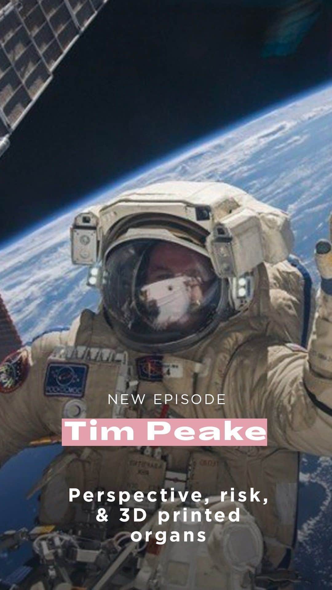 ファーン・コットンのインスタグラム：「New Podcast & YouTube episode 🚀✨@astro_timpeake on perspective, risk, and 3D printed organs.   In moments of worry, it can be useful to zoom out and see the bigger picture. As an astronaut, Major Tim Peake is one of the few people who’s been able to physically gain this kind of perspective, looking back at the planet from space 🌎   In this new episode, Tim explains how his experiences have built resilience that he can bring back into his everyday life back on Earth, as well as how he analyses and compartmentalises risk in a potentially dangerous job. He also talks about coming to the realisation that not setting long-term goals, but instead working with two-year visions, has helped him enjoy the journey more.  Tim’s book, Space: The Human Story, is out now.」