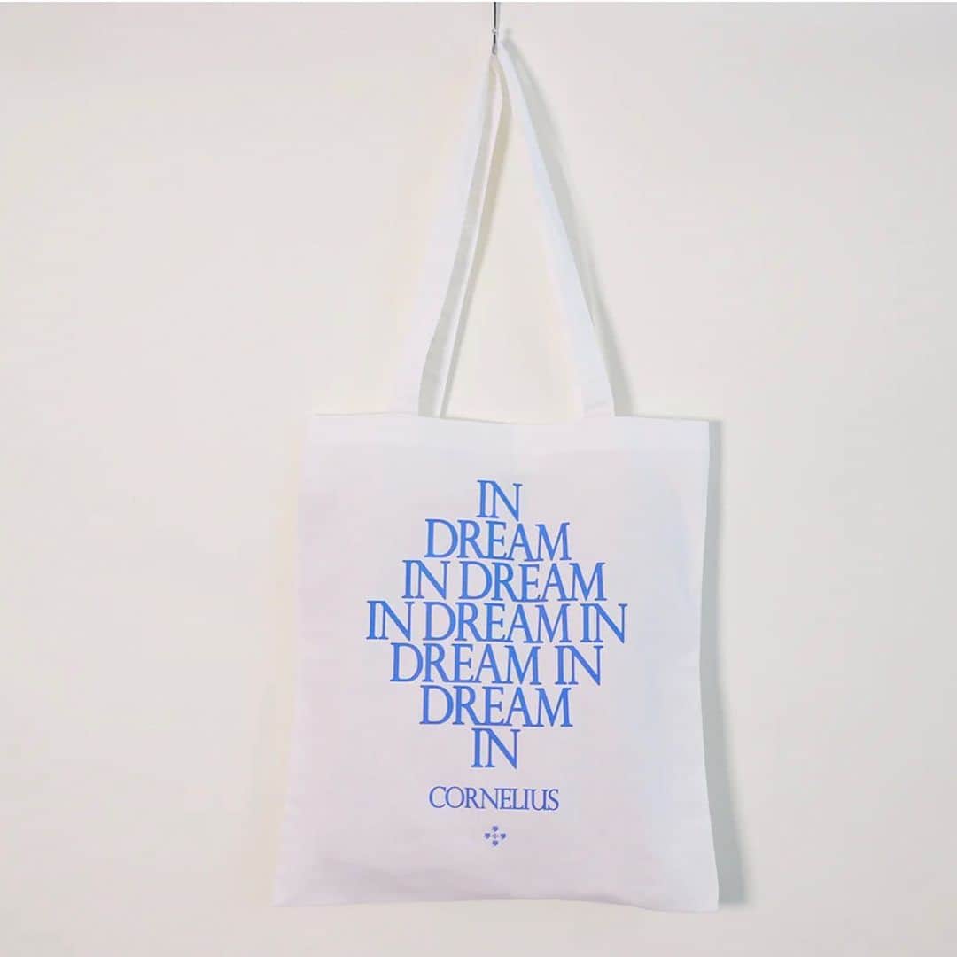 小山田圭吾のインスタグラム：「⚡️😴⚡️  ¥2,000(税込)  Cornelius 夢中夢 TOUR TOTE BAG  Cornelius Official Merchandising For more information, please visit our website below. https://store.wmg.jp/collections/cornelius」