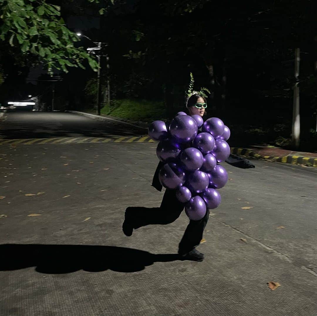 Niana Guerreroさんのインスタグラム写真 - (Niana GuerreroInstagram)「i love grapes」10月30日 16時24分 - nianaguerrero