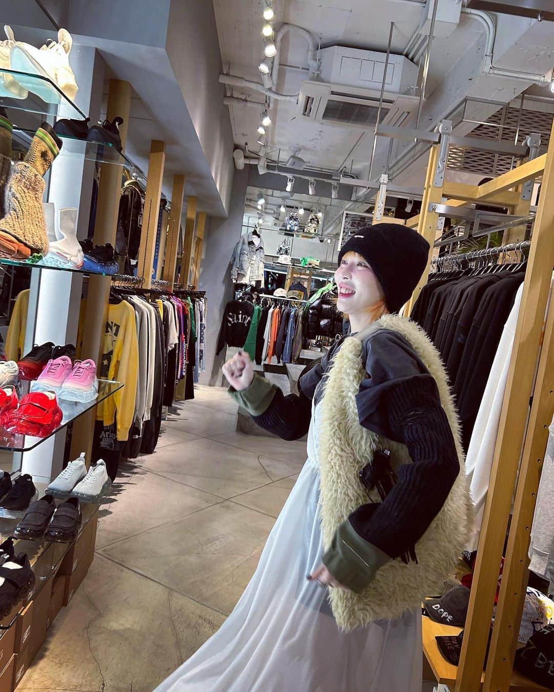 ヒョナ さんのインスタグラム写真 - (ヒョナ Instagram)「🗼」10月30日 16時40分 - hyunah_aa