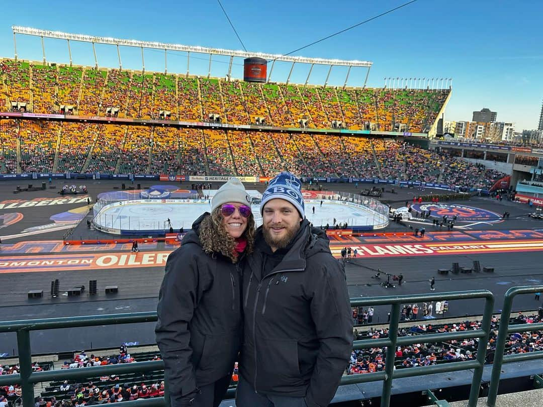 キエラ・スミスのインスタグラム：「Layers!!!!! Go Oilers?????」