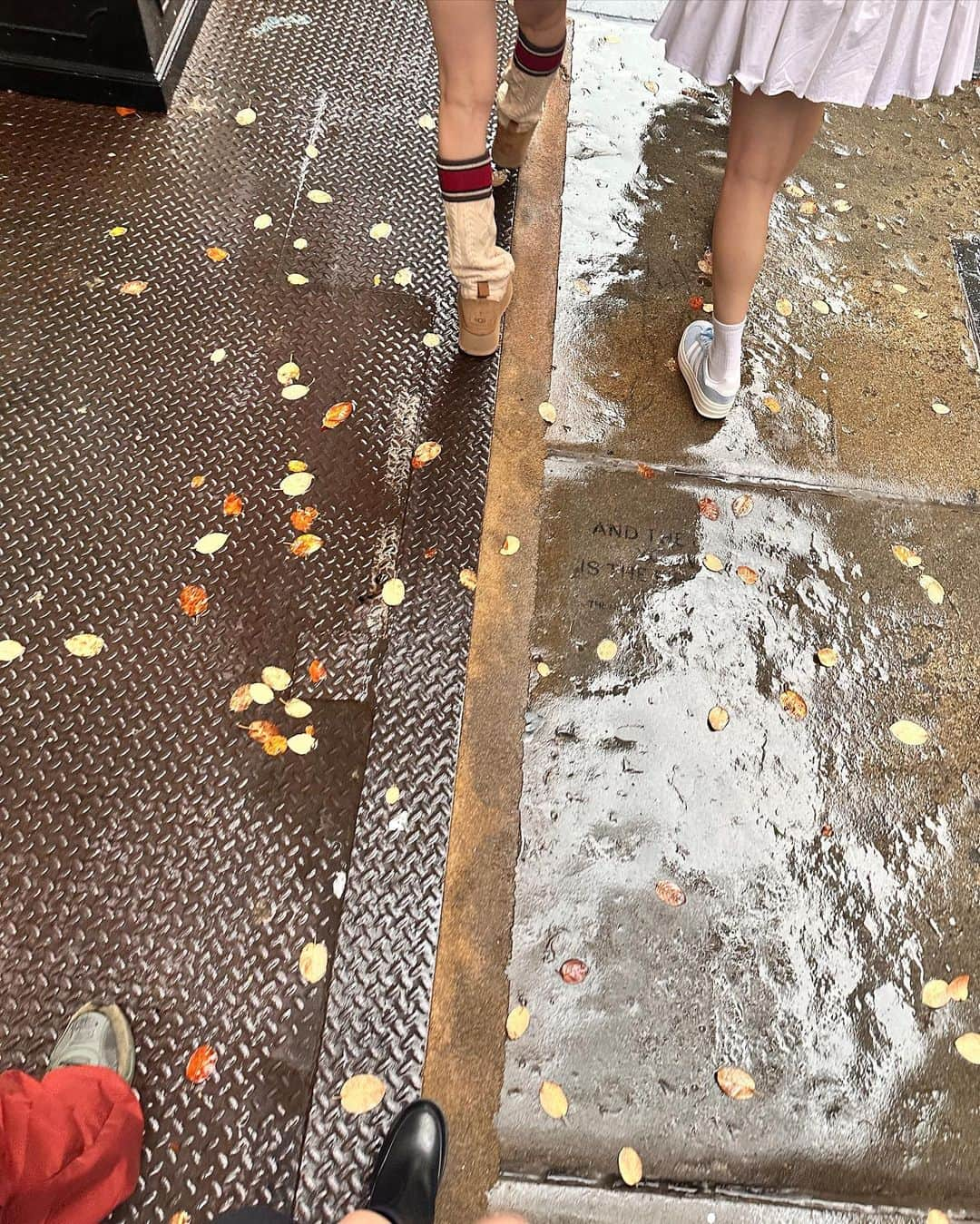 KAZUHAさんのインスタグラム写真 - (KAZUHAInstagram)「rainy day in new york」10月30日 8時32分 - zuhazana