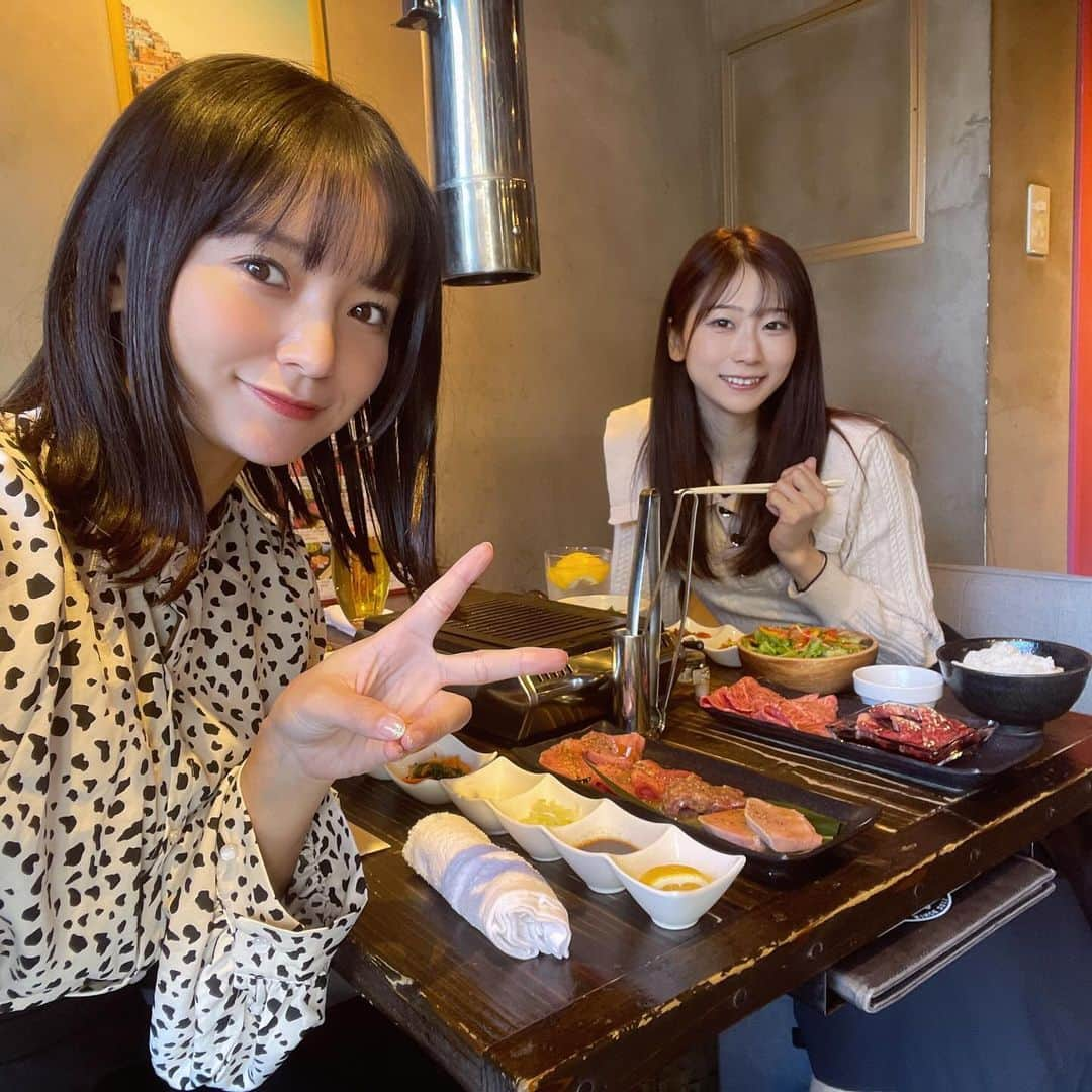 塩野響子さんのインスタグラム写真 - (塩野響子Instagram)「⠀ 彩奈ちゃんと#ニクアザブ で焼肉ランチ🍴🍖 ⠀ ランチメニューと、追加でハツを単品で！(最後の写メ) ⠀ 全部美味しかったあ♡♡♡ 美味しくてお肉に夢中になってたら お肉食べてる写真撮るの忘れた😉笑 ⠀ ⠀  PR @nikuazabu.gakudai #焼肉ランチ #焼肉 #学芸大学 #自由が丘 #焼肉デート #一人焼肉 #ニクアザブ学芸大学店 #学芸大学焼肉」10月30日 9時29分 - kyondayo1206