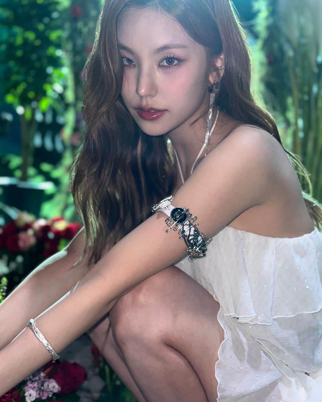 ITZYのインスタグラム：「🌹」