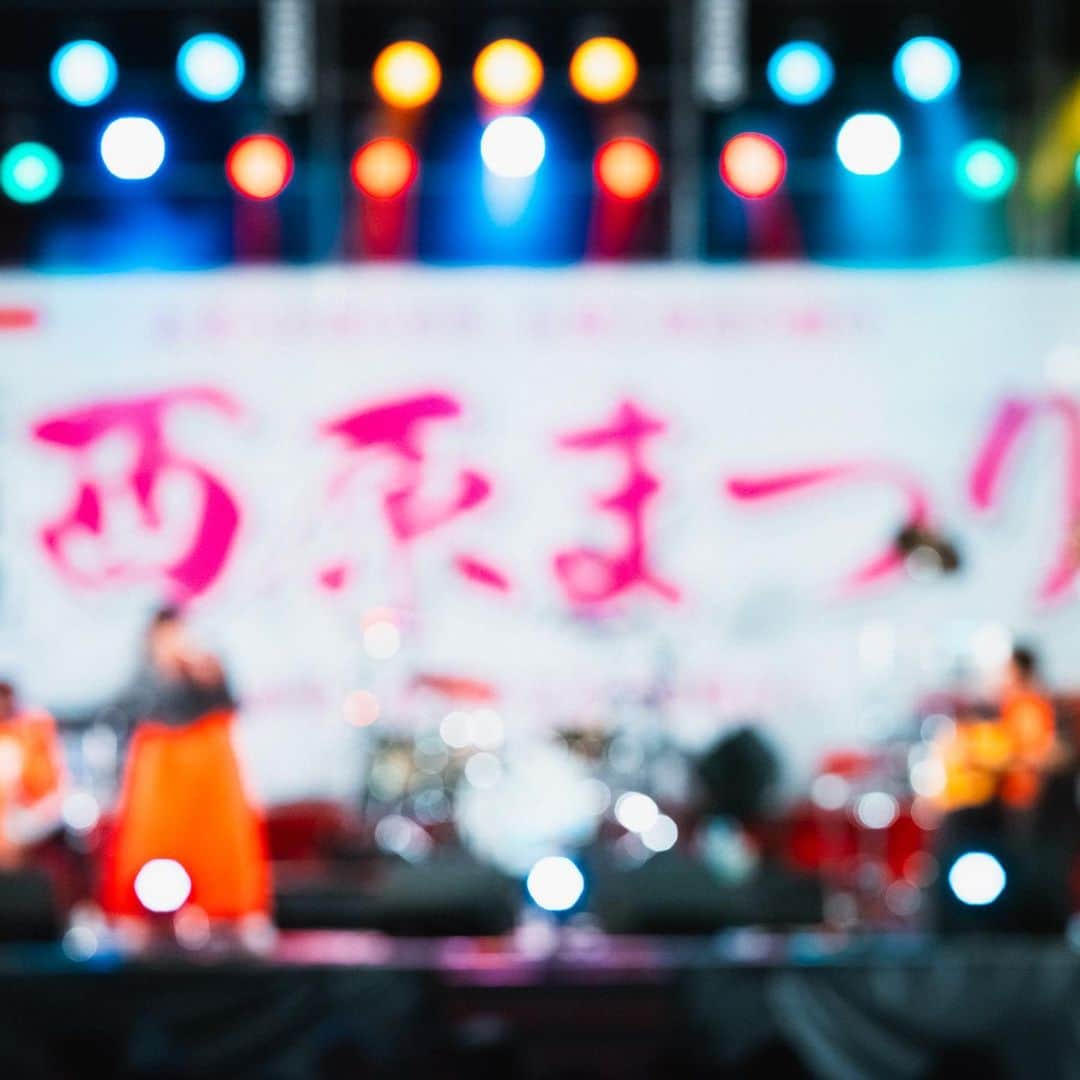 MAIKO さんのインスタグラム写真 - (MAIKO Instagram)「ありがとう西原まつりーっ🏮✨ 満月お月様に照らされてLIVEお届けできました🌝 ステージから手を振るうっぷすファミリーのみんな見えてたよー🙌 最高っ!!!ありがとーーー❤️‍🔥❤️‍🔥❤️‍🔥  #sevenoops」10月30日 10時03分 - maiko_oops