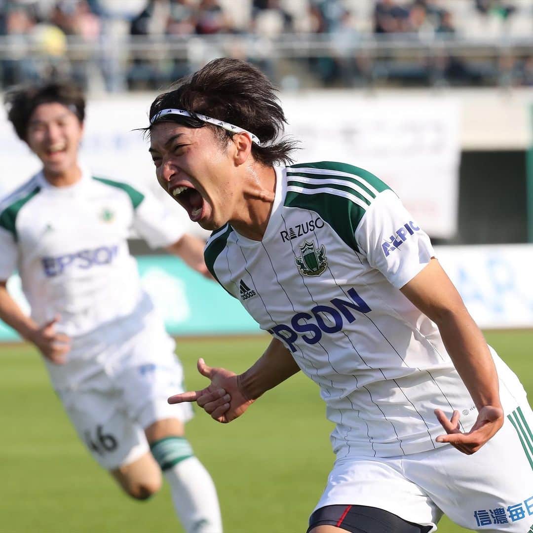 松本山雅FCのインスタグラム：「2023.10.28 Meiji Yasuda J3 League Matchweek 33 Sagamihara 0-2 Matsumoto #松本山雅fc #matsumotoyamaga #yamaga #onesoul」