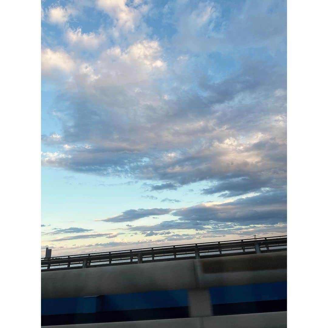 鬼頭明里さんのインスタグラム写真 - (鬼頭明里Instagram)「徳島の空シリーズ☁️」10月30日 10時33分 - akarikito1016