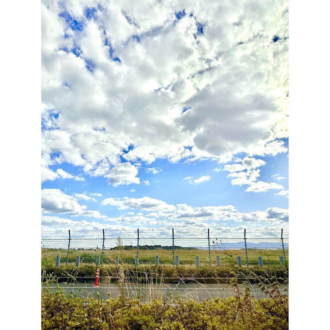 鬼頭明里のインスタグラム：「徳島の空シリーズ☁️」