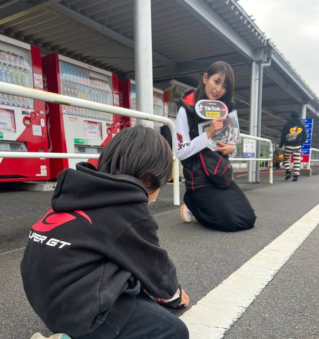 沢すみれのインスタグラム：「もうすぐ新作tiktokの撮影もあるので楽しみ💓  そしてすでに撮影したものから 近々1本上がると思います🛞  #yokohamatire #advan」