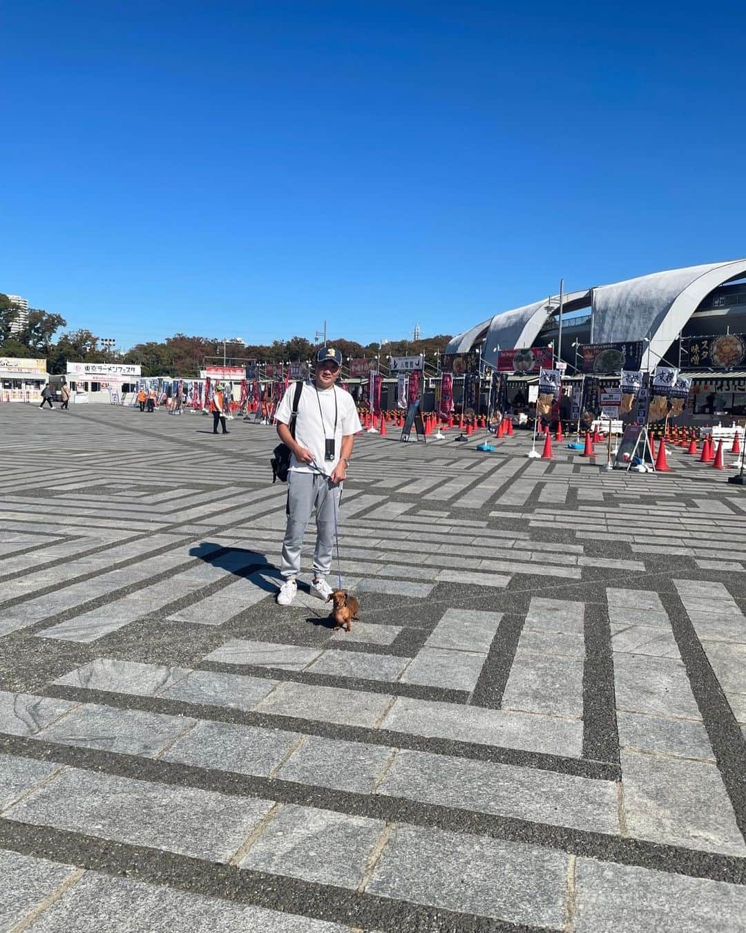 竹原慎二さんのインスタグラム写真 - (竹原慎二Instagram)「東京ラーメンフェスタ 駒沢公園に朝イチやって来ました 今日のラーメンは麺屋たいそん いただきます  #東京ラーメンフェスタ #平日は空いてていいね  #朝からラーメン #昨日から我慢してた  #たまには #麺屋たいそん」10月30日 10時54分 - shinji__takehara