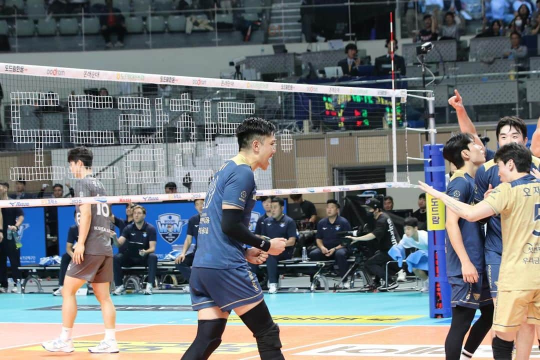 大竹壱青さんのインスタグラム写真 - (大竹壱青Instagram)「〜2023.10.25〜  Match Photos VS 大韓航空　  #isseiotake  #우리카드우리won #mcdavid  #sev_sports #lill1star」10月30日 11時15分 - issei_otake