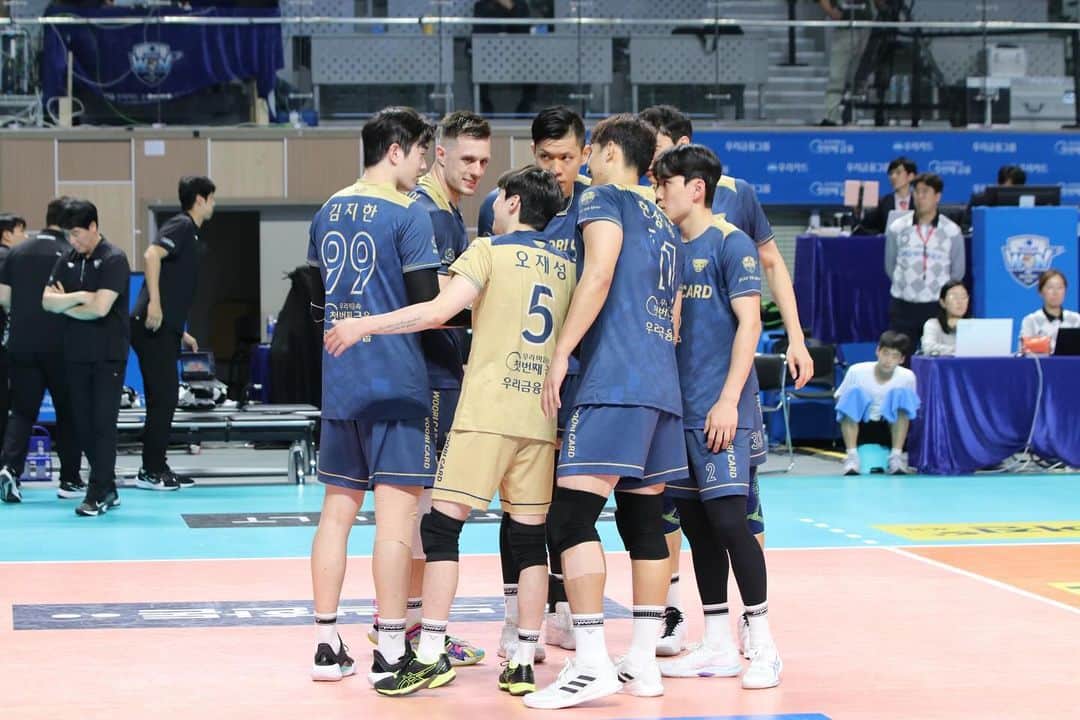 大竹壱青さんのインスタグラム写真 - (大竹壱青Instagram)「〜2023.10.25〜  Match Photos VS 大韓航空　  #isseiotake  #우리카드우리won #mcdavid  #sev_sports #lill1star」10月30日 11時15分 - issei_otake