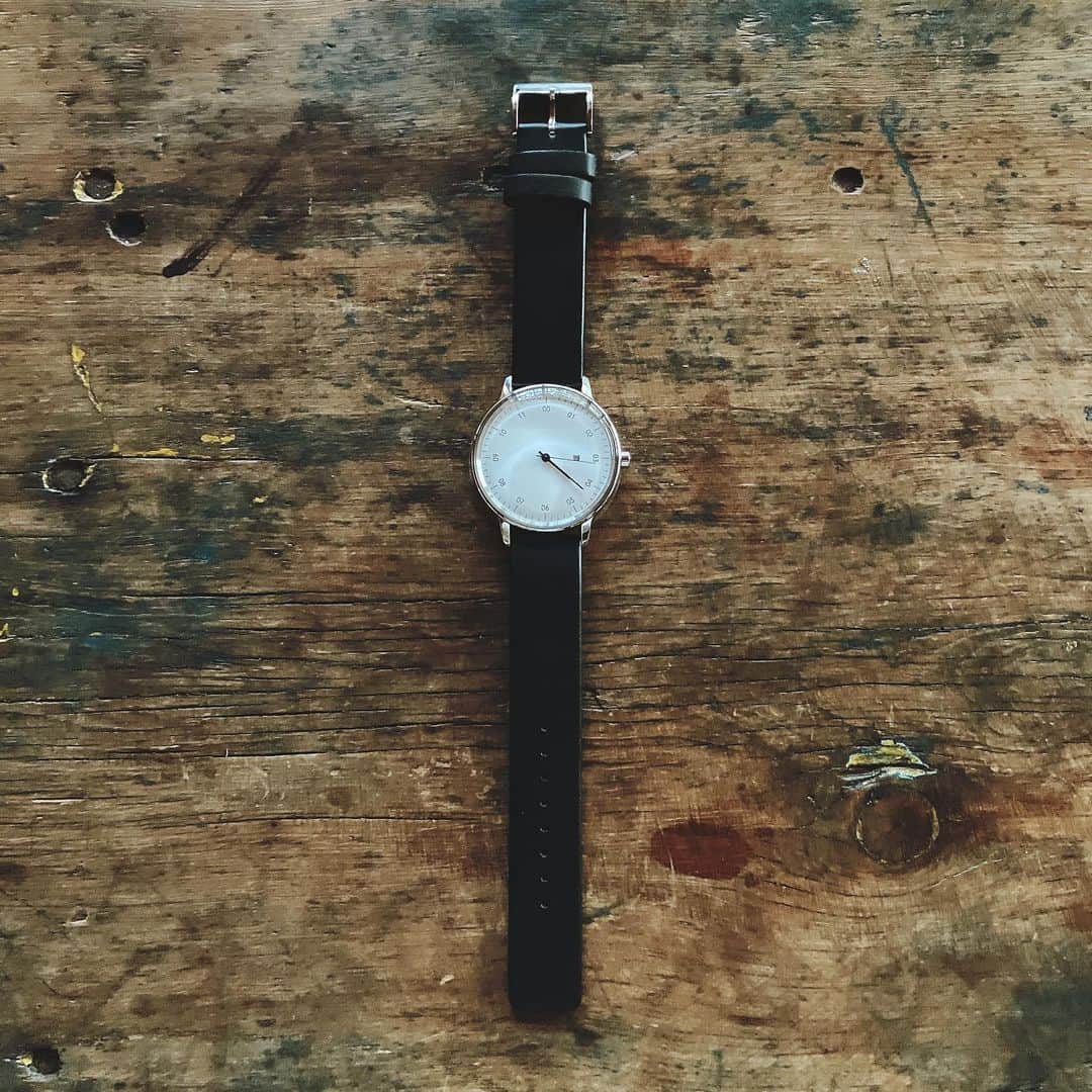 持田香織さんのインスタグラム写真 - (持田香織Instagram)「.  sazaré  最近腕時計をするようになった。  fumiにも書きました。」10月30日 11時43分 - mochidakaori_official