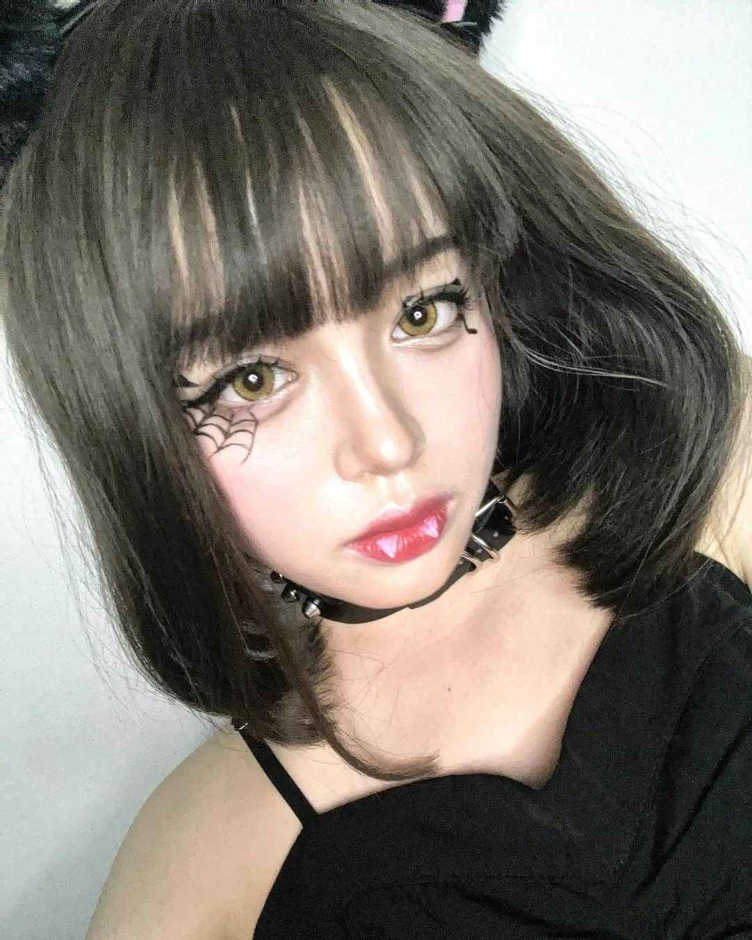 渡邉鈴音さんのインスタグラム写真 - (渡邉鈴音Instagram)「Halloween👻~ 黒猫メイク🐈‍⬛🖤  #halloween #halloweenmakeup  #ハロウィン #ハロウィンメイク #メイクアップ #コスプレ」10月30日 12時16分 - rinne_watanabe