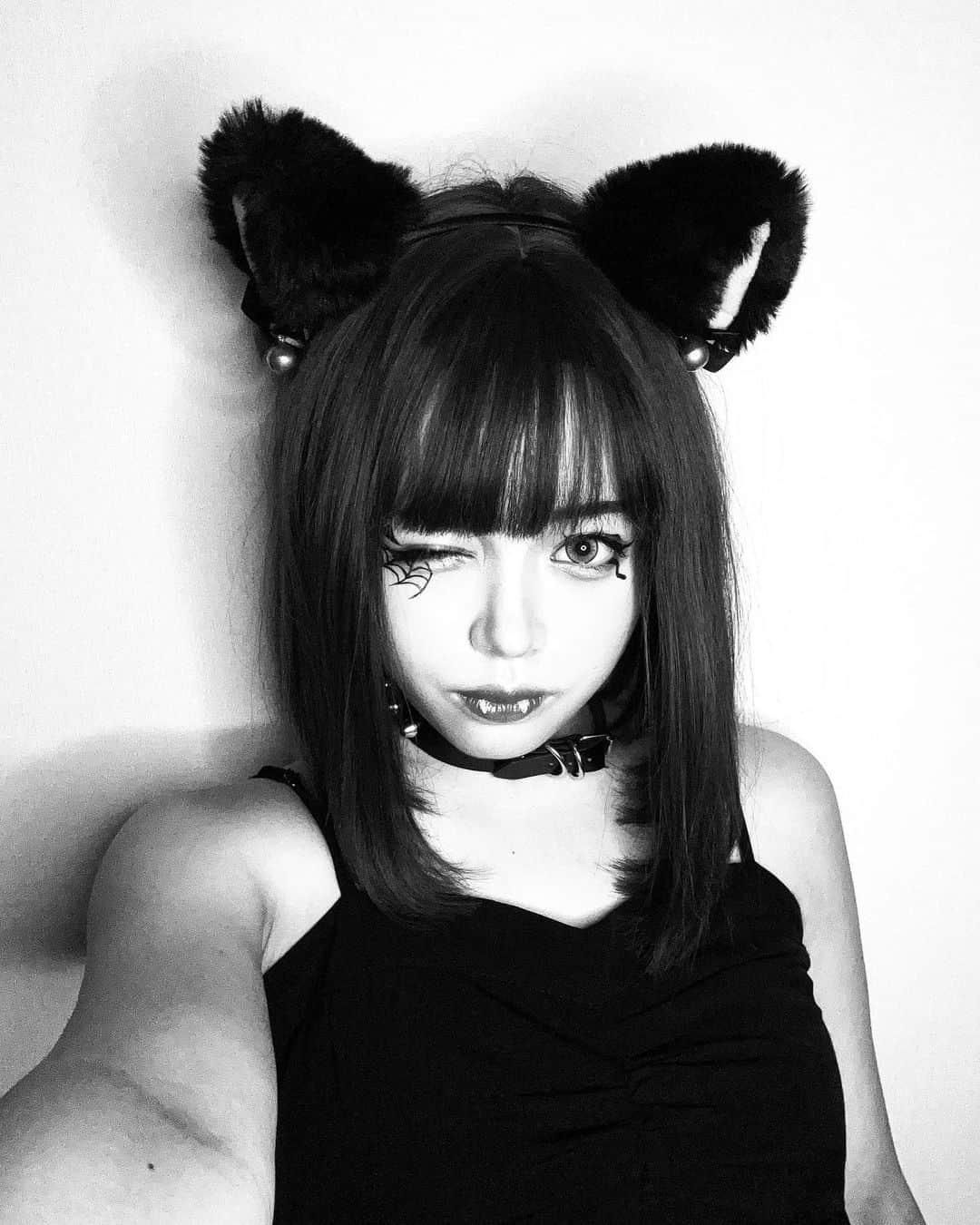 渡邉鈴音さんのインスタグラム写真 - (渡邉鈴音Instagram)「Halloween👻~ 黒猫メイク🐈‍⬛🖤  #halloween #halloweenmakeup  #ハロウィン #ハロウィンメイク #メイクアップ #コスプレ」10月30日 12時16分 - rinne_watanabe