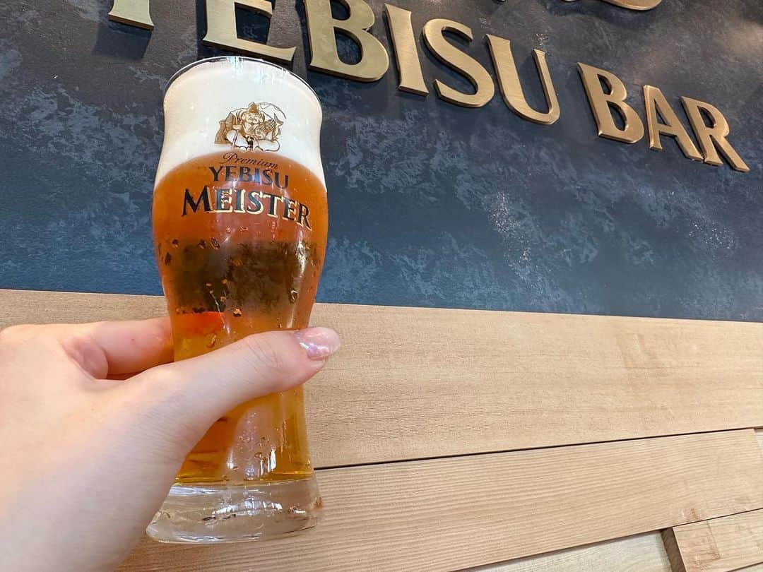 佐々木舞夕さんのインスタグラム写真 - (佐々木舞夕Instagram)「___🍻  YEBISU BAR  何種類飲んだでしょう？🥰  #YEBISUBAR #YEBISUBAR_エキシティ広島 #ビール #生ビール #beerstagram  #beerlover  #クラフトビール #広島駅 #広島駅周辺  #エキシティ広島」10月30日 12時21分 - truffe_m_123