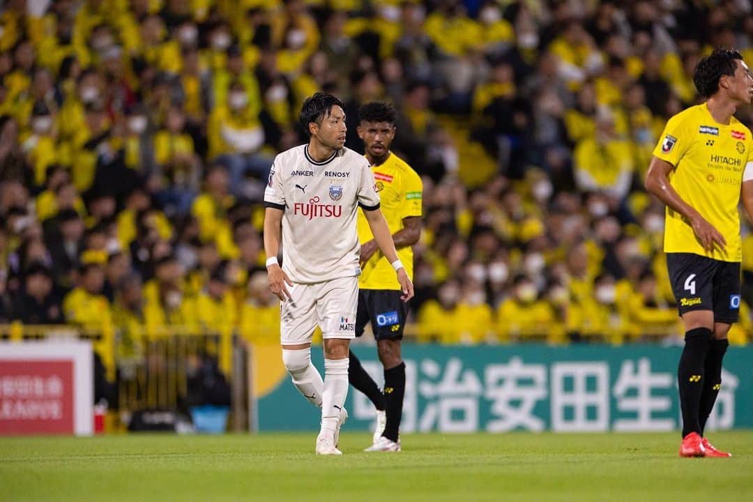 小林悠さんのインスタグラム写真 - (小林悠Instagram)「柏戦  アウェイの中たくさんの応援ありがとうございました。  難しい試合でしたが負けなかったことをプラスにとらえてまた次に向かっていきたいと思います。  また応援よろしくお願いします、」10月30日 13時07分 - kobayashiyu11